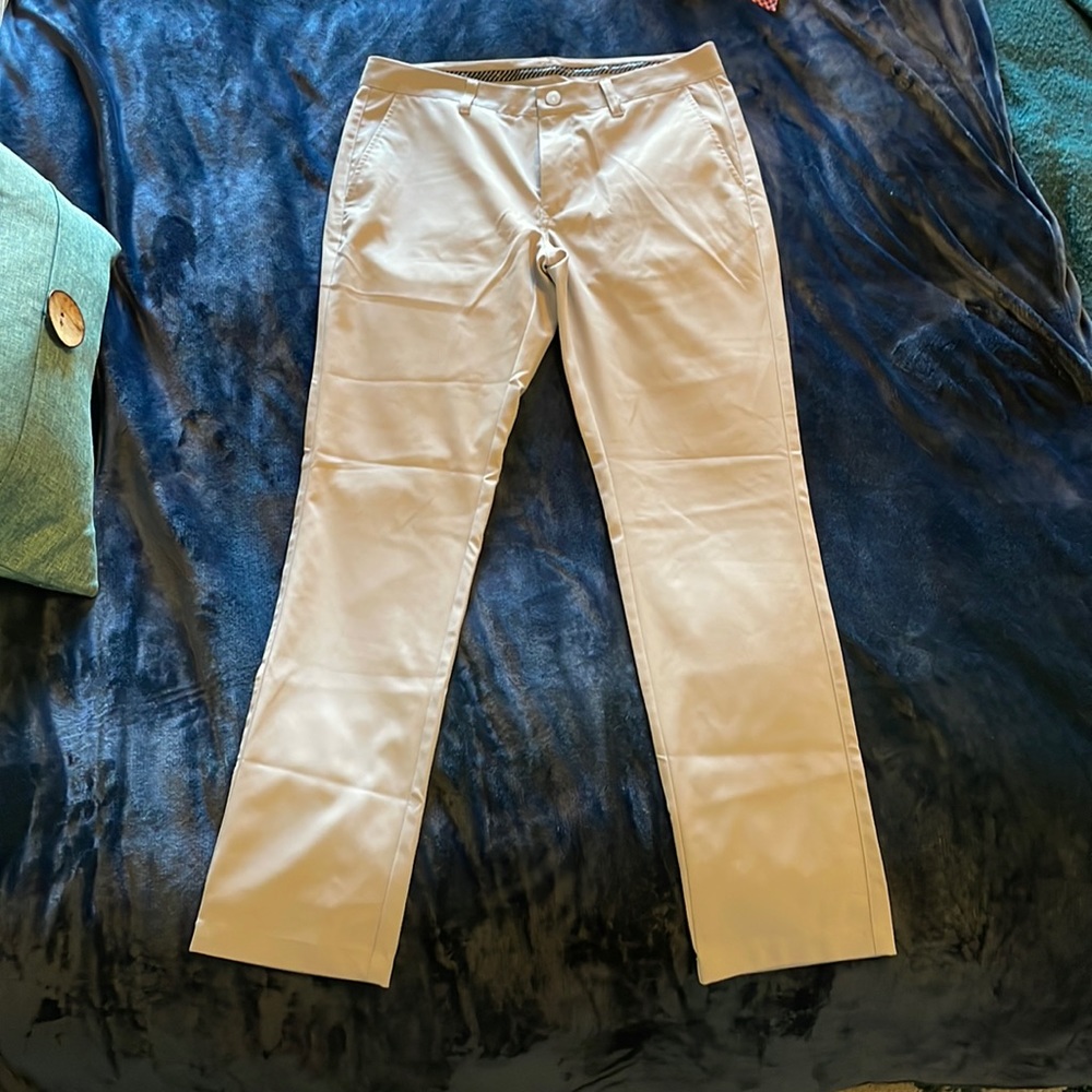 Beige/khaki
